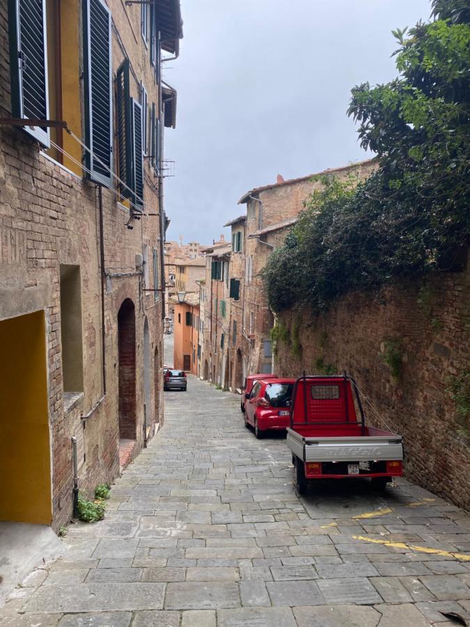 La Finestra Sulla Torre Sienne