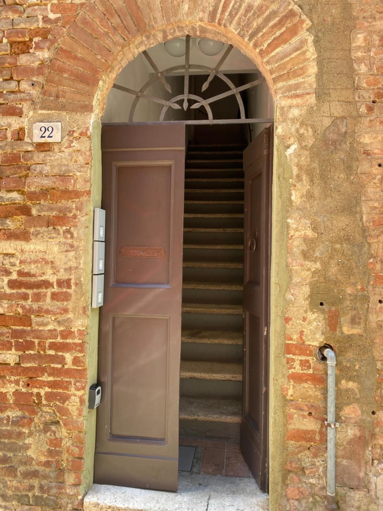 La Finestra Sulla Torre Sienne